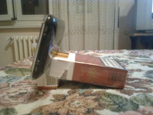 cigarette_iphone_stand-side