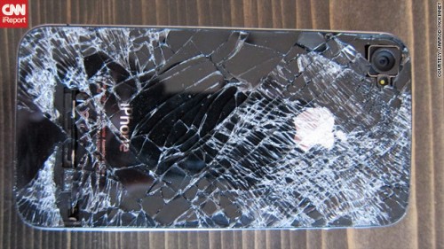 broken iPhone 4
